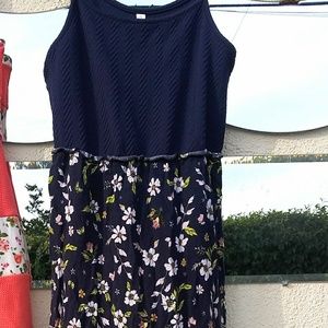 Girls·10/12·~ Long Beautiful Comfortable Dress